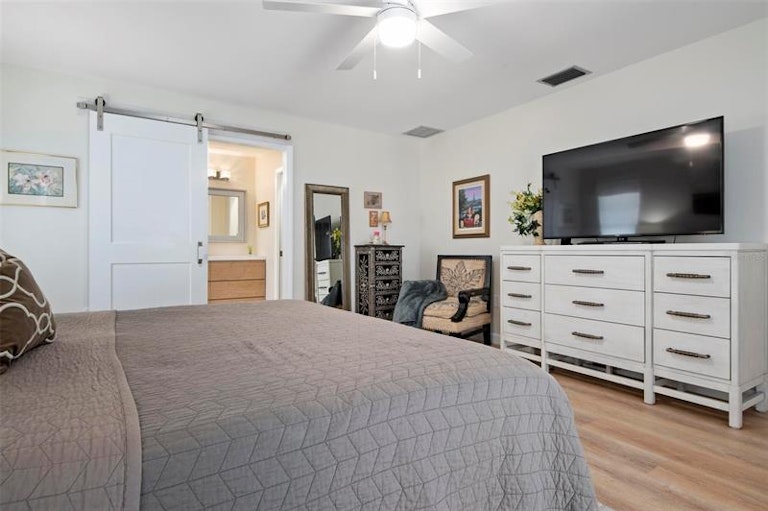 Photo 18 of 46 - 1506 54th St W, Bradenton, FL 34209