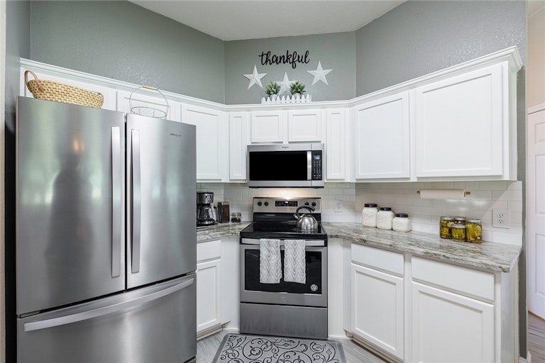 Photo 14 of 40 - 21004 Apache Plum Ln, Pflugerville, TX 78660