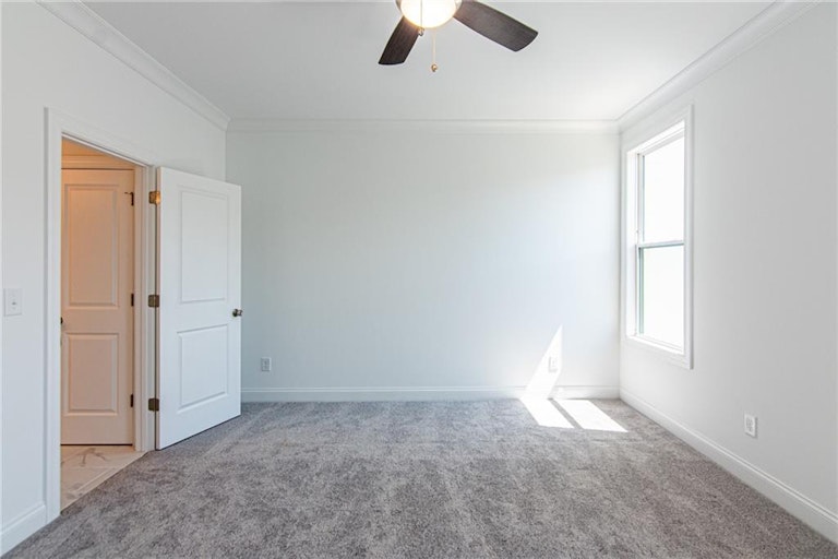 Photo 18 of 37 - 211 Downing Dr #81, Alpharetta, GA 30022
