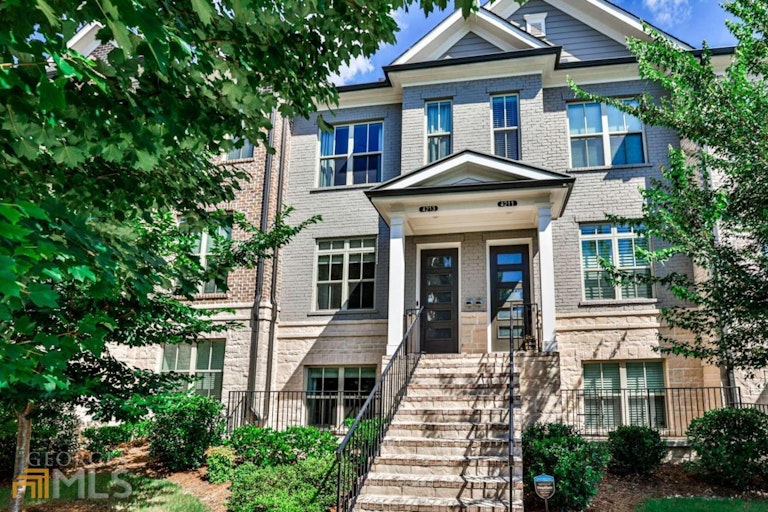 Photo 1 of 42 - 4213 Deming Cir, Atlanta, GA 30342