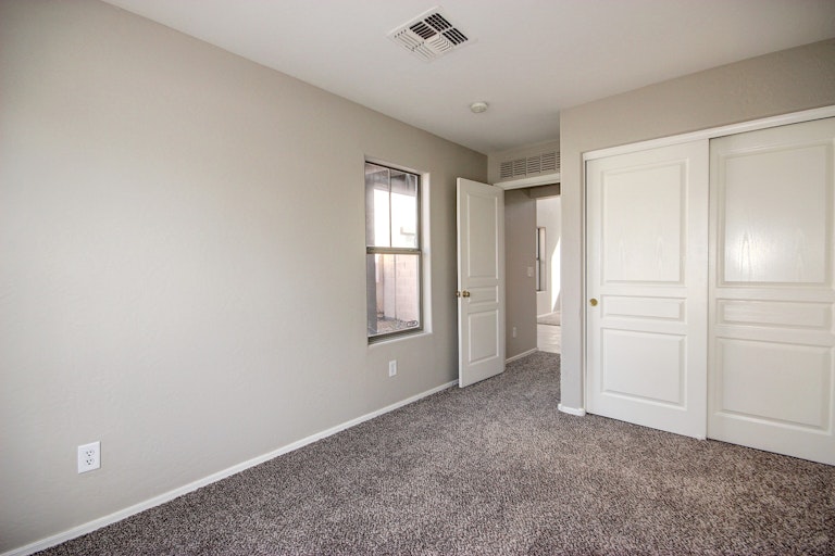 Photo 19 of 28 - 447 E Maddison St, San Tan Valley, AZ 85140
