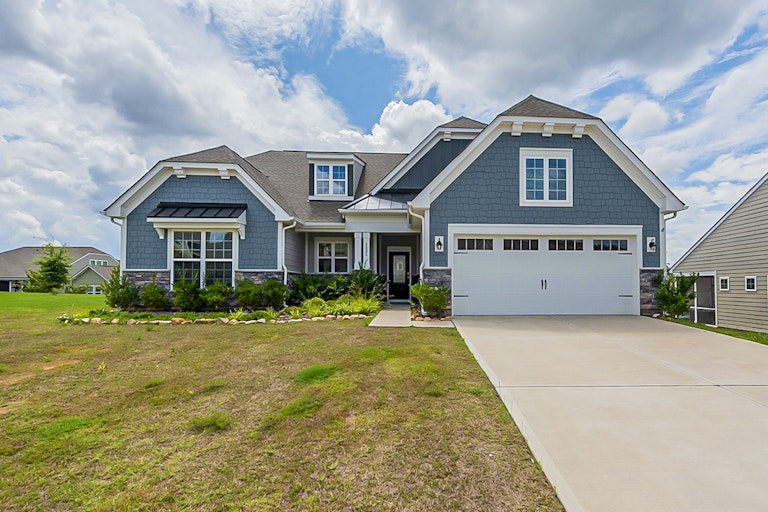 Photo 1 of 18 - 8026 Pastime Ln, Clover, SC 29710
