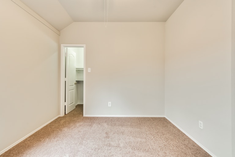 Photo 19 of 28 - 802 Cheyenne Dr, Allen, TX 75002