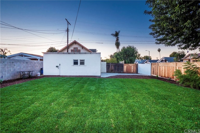 Photo 41 of 53 - 4601 S Budlong Ave, Los Angeles, CA 90037