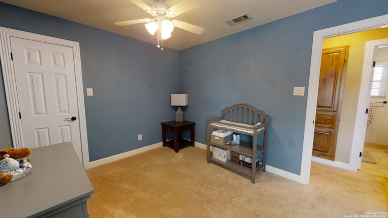 Photo 13 of 32 - 12227 Ridge Spur, San Antonio, TX 78247