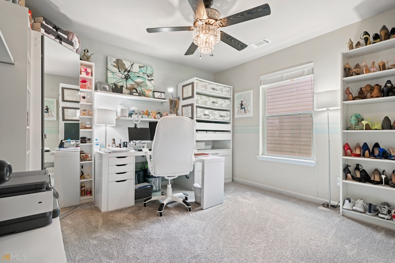 Photo 19 of 28 - 5729 Westin Cir, Flowery Branch, GA 30542