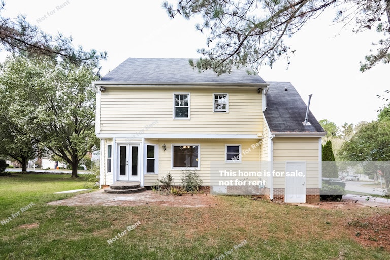 Photo 5 of 24 - 1716 Carrington Dr, Raleigh, NC 27615