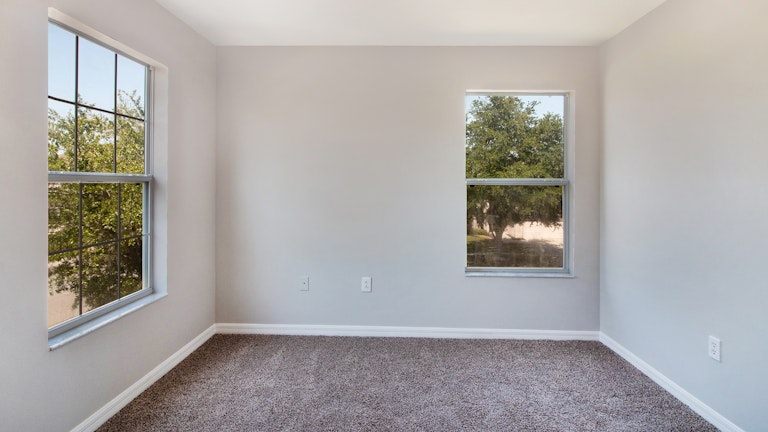 Photo 11 of 17 - 11302 Crestlake Village Dr, Riverview, FL 33569