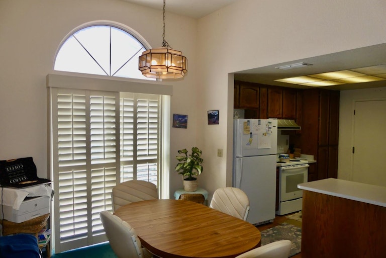 Photo 8 of 13 - 8001 Ruxton Ct, Sacramento, CA 95828