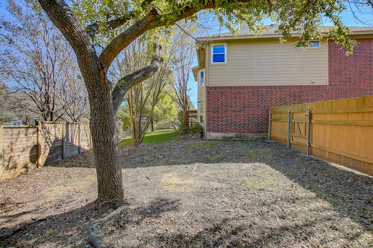 Photo 32 of 33 - 3221 Dawn Mesa Ct, Round Rock, TX 78665