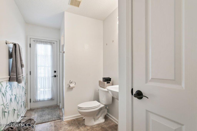 Photo 14 of 73 - 1732 Margarets Walk Rd, Fleming Island, FL 32003