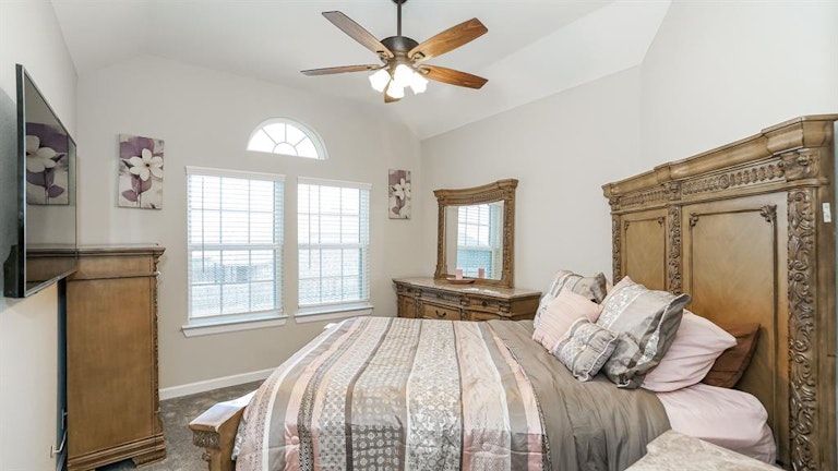 Photo 32 of 39 - 6707 Eastchester Dr, Katy, TX 77493