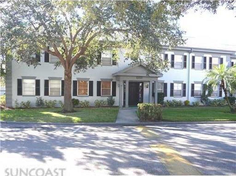 Photo 1 of 25 - 6950 Avenue Des Palais #1A, South Pasadena, FL 33707