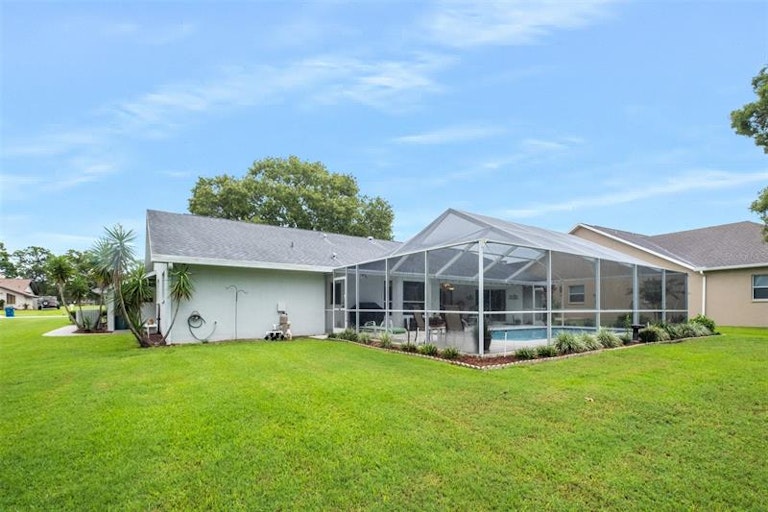 Photo 33 of 40 - 5085 Florentine Ct, Spring Hill, FL 34608