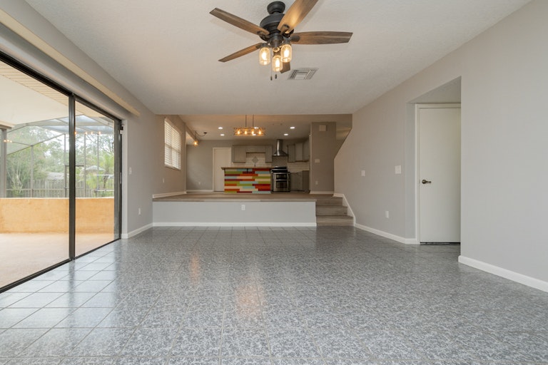 Photo 15 of 37 - 3909 Rosedale Dr, Brandon, FL 33511