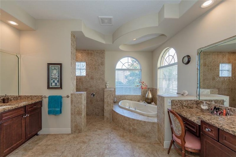 Photo 8 of 25 - 2245 Callaway Ct, Davenport, FL 33837