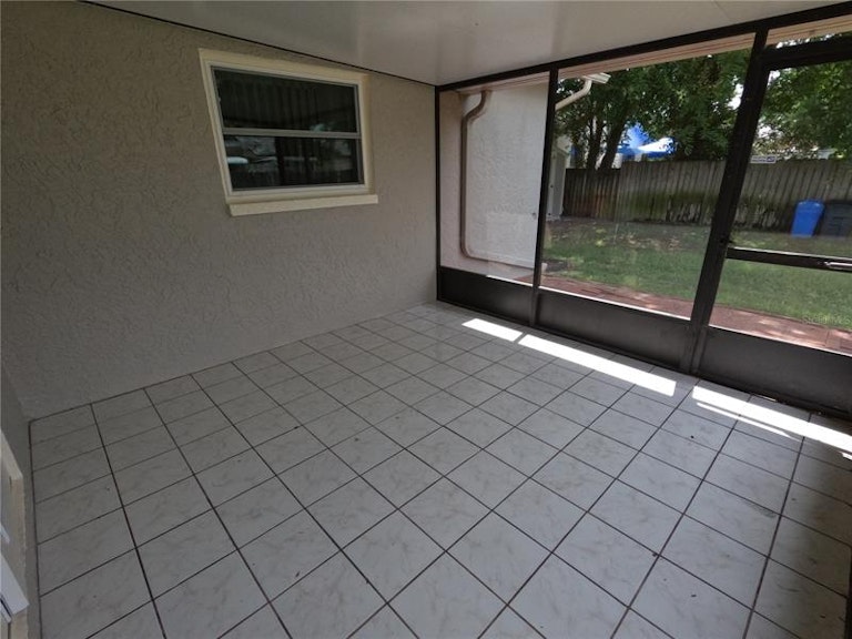 Photo 15 of 20 - 6840 43rd St N, Pinellas Park, FL 33781