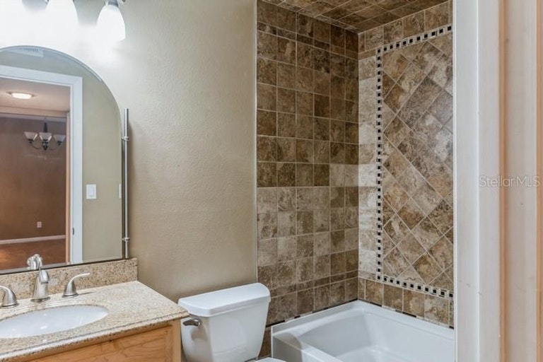 Photo 24 of 29 - 6033 34th St W #80, Bradenton, FL 34210