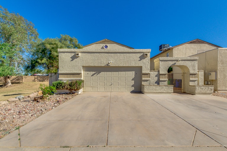 Photo 1 of 26 - 630 E Jensen St #152, Mesa, AZ 85203