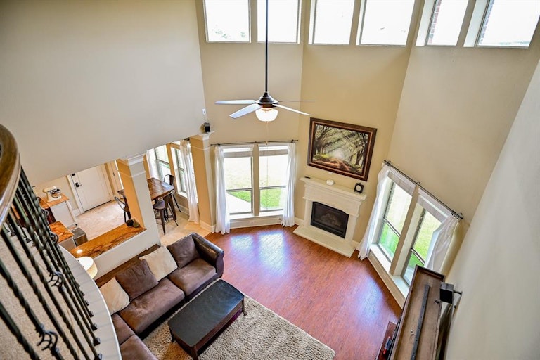 Photo 24 of 44 - 5306 Clear Landing Ct, Rosharon, TX 77583