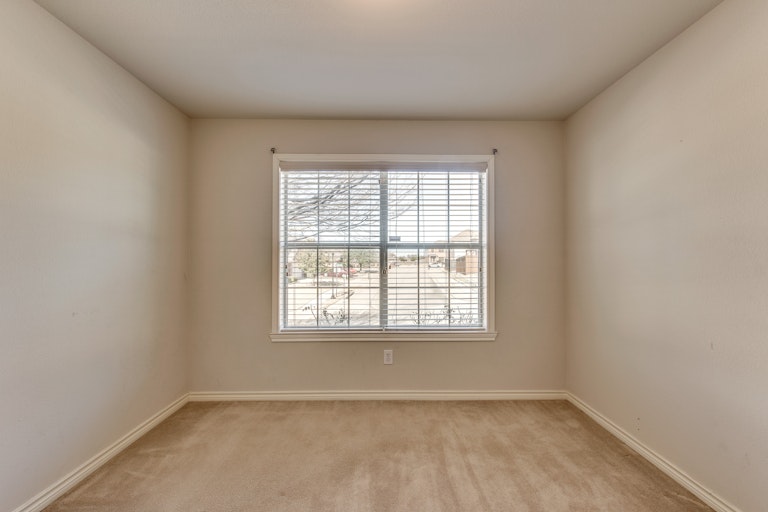 Photo 23 of 25 - 8916 Sundance Trl, Crossroads, TX 76227