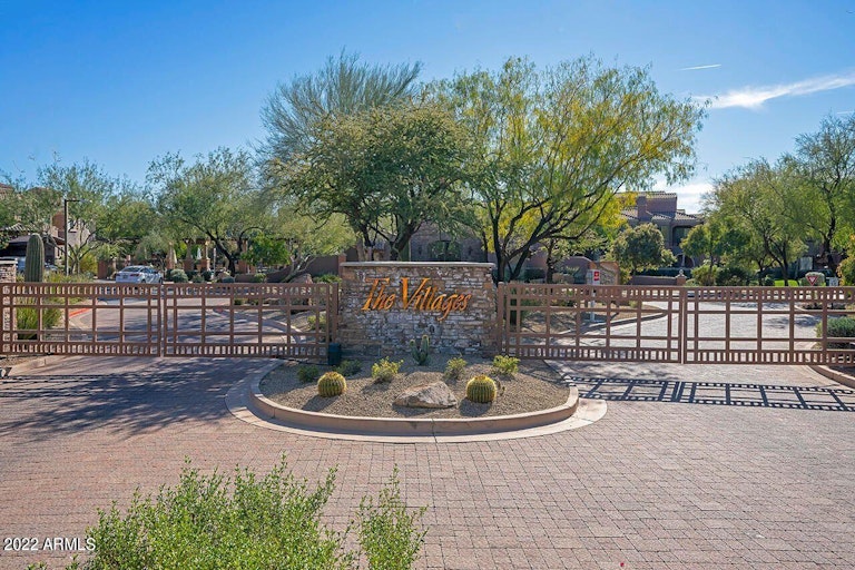Photo 28 of 41 - 3935 E Rough Rider Rd #1044, Phoenix, AZ 85050