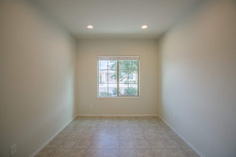 Photo 8 of 25 - 26118 W Sequoia Dr, Buckeye, AZ 85396