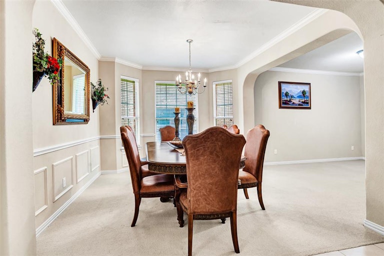 Photo 9 of 40 - 1418 Oxbow Dr, Cedar Hill, TX 75104