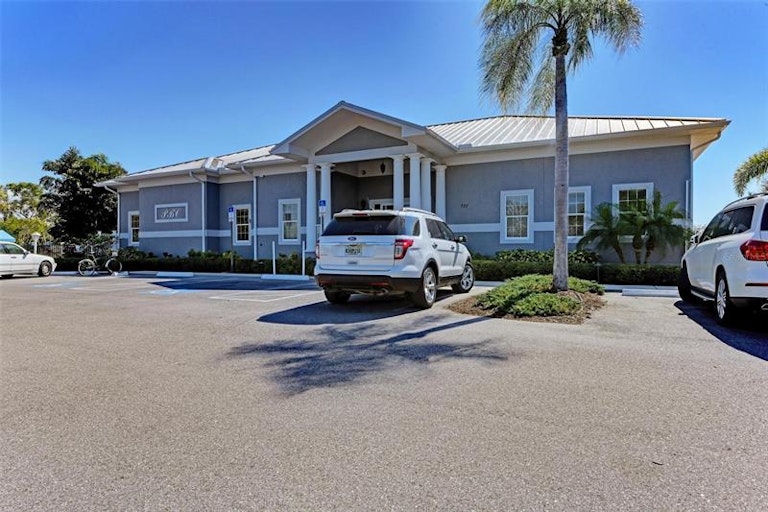 Photo 47 of 56 - 1247 Edgewater Cir #1247, Bradenton, FL 34209