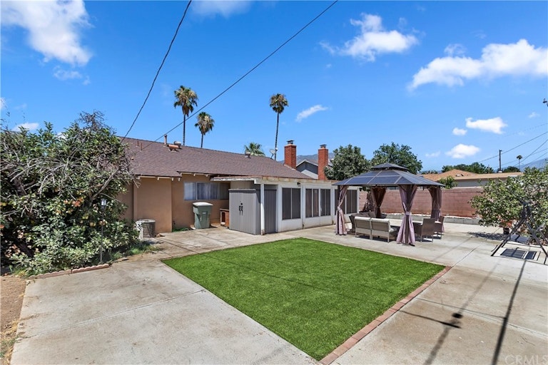 Photo 29 of 34 - 3415 Clifton Ave, Highland, CA 92346
