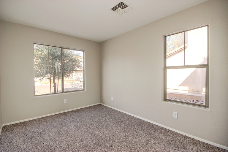 Photo 18 of 28 - 447 E Maddison St, San Tan Valley, AZ 85140