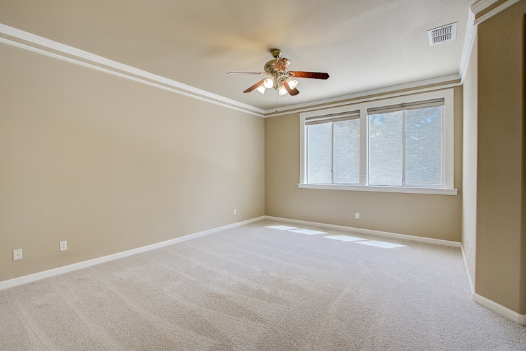 Photo 37 of 41 - 1400 Musgrave Dr, Roseville, CA 95747
