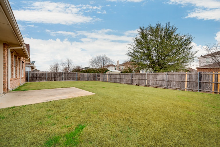 Photo 26 of 27 - 300 Crabapple Dr, Wylie, TX 75098