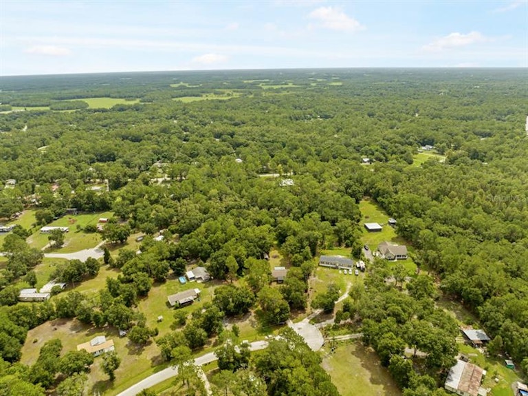 Photo 17 of 22 - 2127 Woods Trl, Lakeland, FL 33809