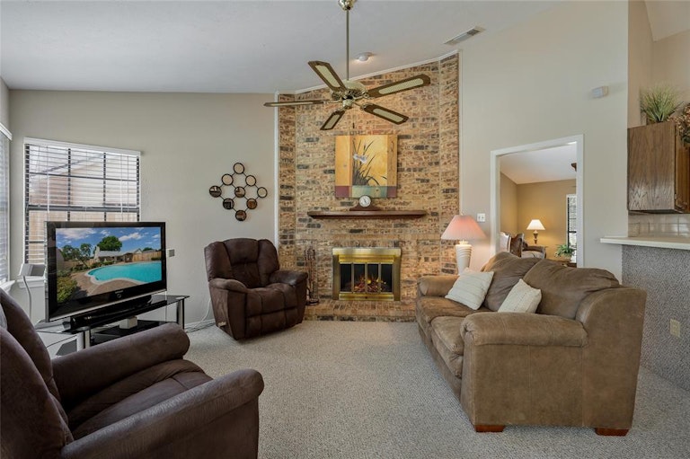 Photo 8 of 24 - 3610 Willowood Dr, Garland, TX 75040