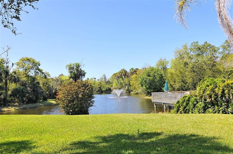Photo 45 of 77 - 306 Pine Run Dr, Osprey, FL 34229