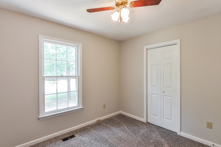 Photo 16 of 25 - 1408 Castalia Dr, Cary, NC 27513