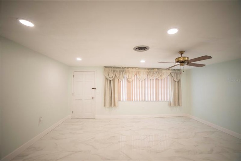 Photo 23 of 72 - 5121 Dove Dr, New Port Richey, FL 34652