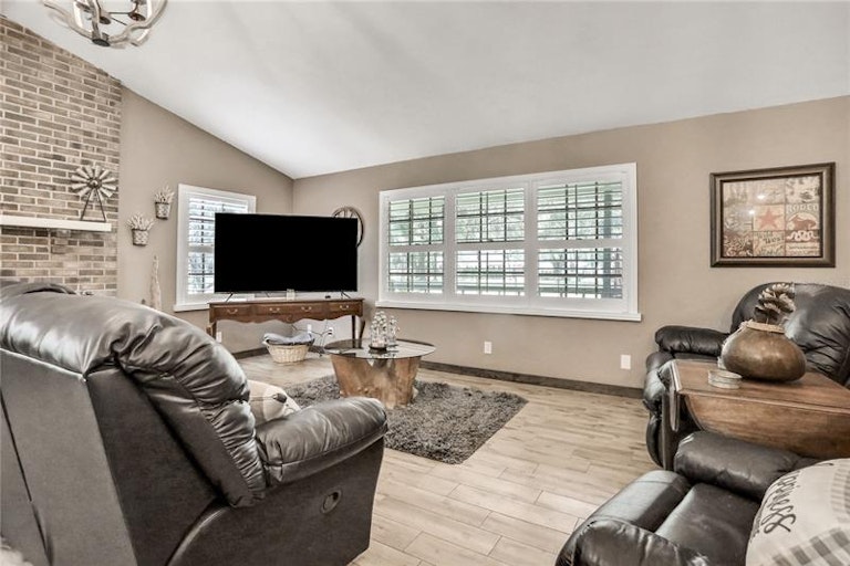 Photo 7 of 44 - 5840 Ross Creek Rd, Lakeland, FL 33810