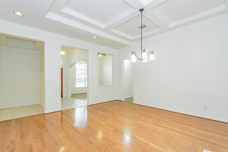 Photo 16 of 37 - 13106 Ryaneagles Dr, Houston, TX 77044