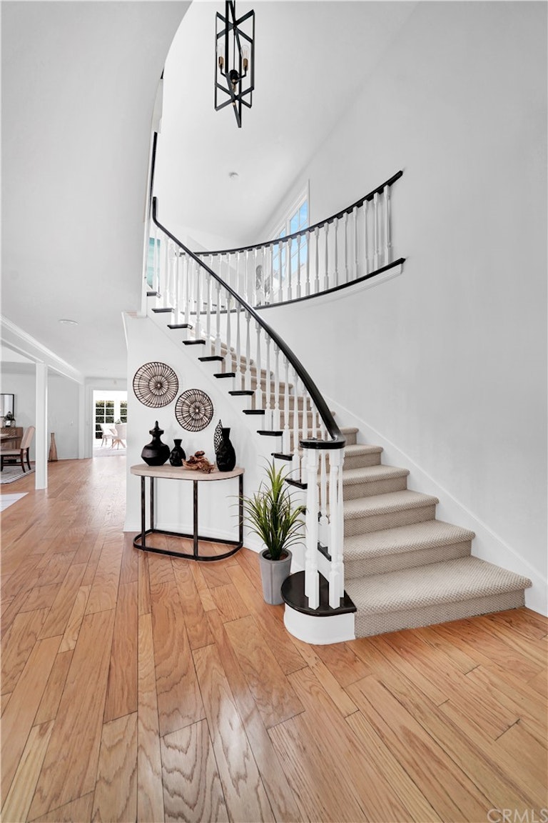 Photo 24 of 47 - 19365 Woodlands Dr, Huntington Beach, CA 92648
