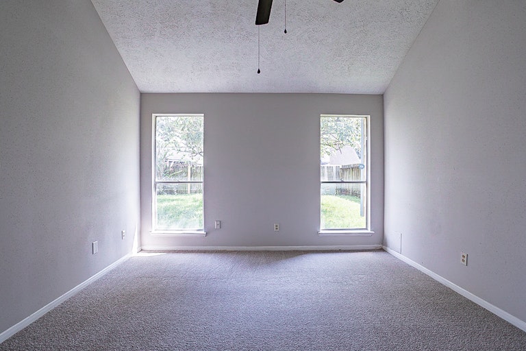 Photo 12 of 17 - 19207 Winding Branch Dr, Katy, TX 77449