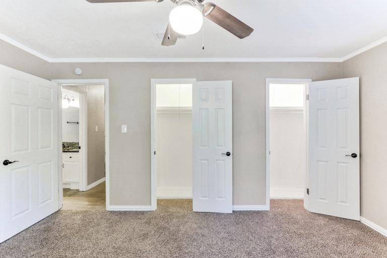 Photo 21 of 25 - 7008 Shauna Dr, North Richland Hills, TX 76180