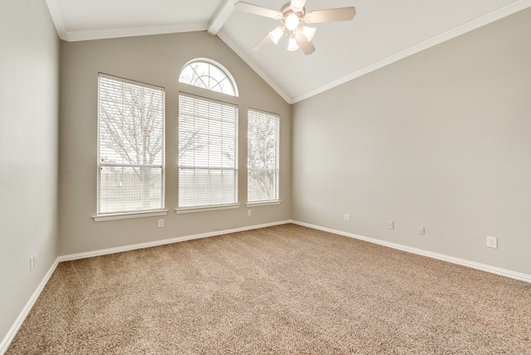Photo 17 of 28 - 518 Shannon Dr, Rockwall, TX 75087