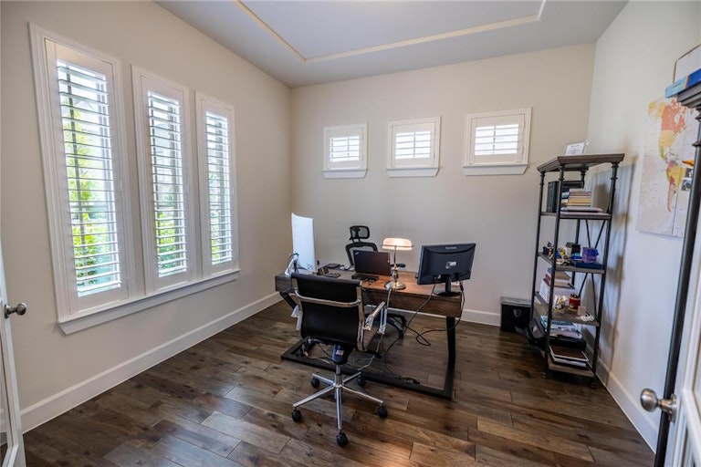 Photo 25 of 30 - 1503 English Blue Ln, Arlington, TX 76005