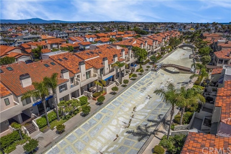 Photo 42 of 48 - 16515 Tropez Ln #147, Huntington Beach, CA 92649