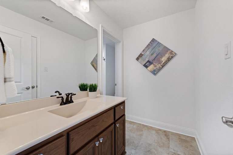 Photo 32 of 39 - 6809 Schubert, Colleyville, TX 76034