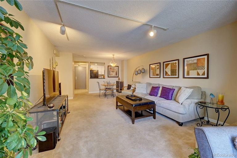 Photo 14 of 36 - 1777 Larimer St #1711, Denver, CO 80202