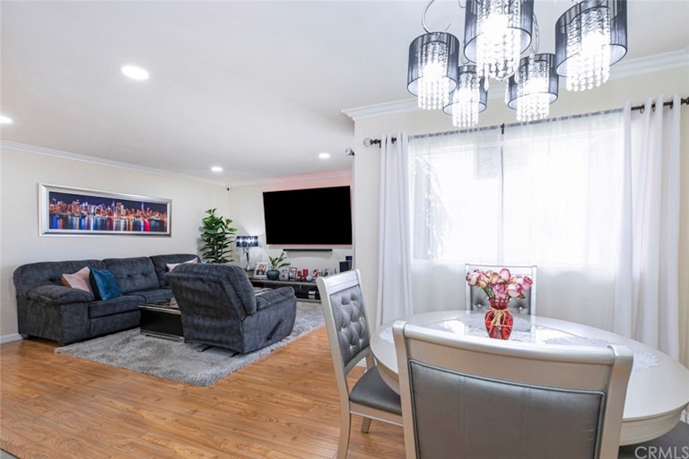 Photo 26 of 48 - 1339 N Columbus Ave, Glendale, CA 91202