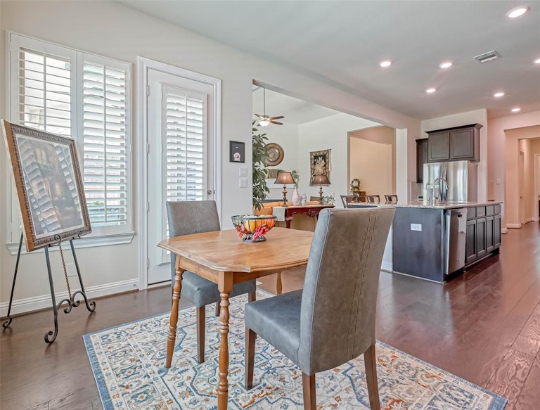Photo 30 of 48 - 21606 Albertine Dr, Tomball, TX 77377